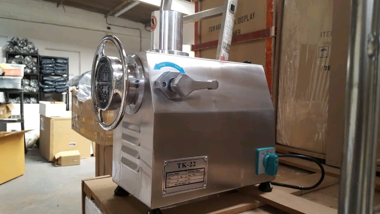 New Commercial Large 32size Heavy duty Meat Mincer For Butcher Shops
