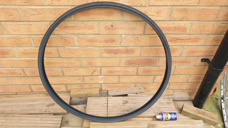 image for  Bicycle tyre 700x 23 