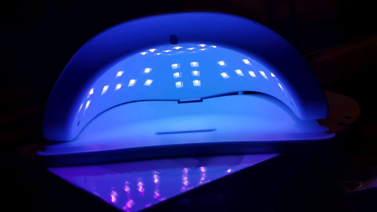 72w nail lamp, new in box 