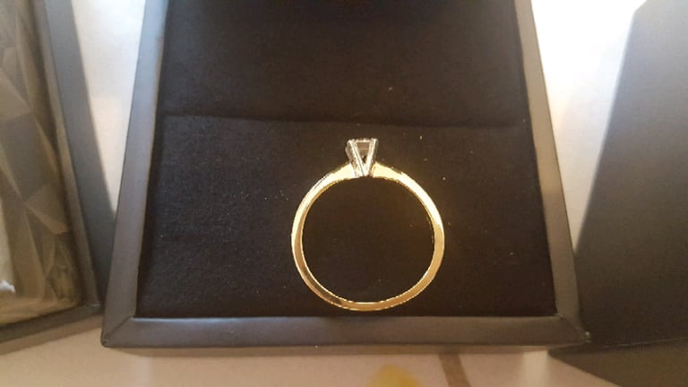 Diamond Solitaire Engagement Ring