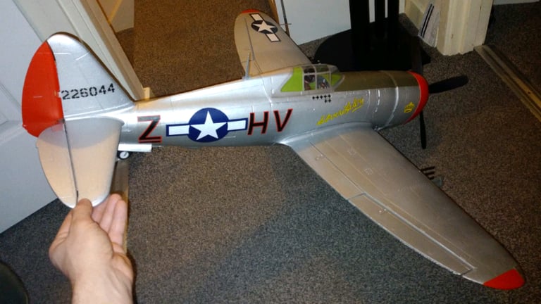 Arrows Hobby P-47 Thunderbolt with Retracts PNP