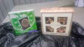 DARTS MAGNETIC AND WOOD HAND PUZZLES NEW