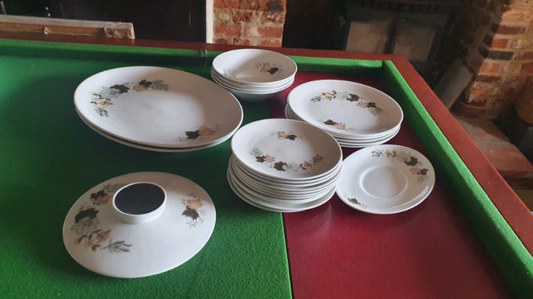 image for ROYAL DOULTON  WESTWOOD  TC 1025 collection dinnerware plates bowls se