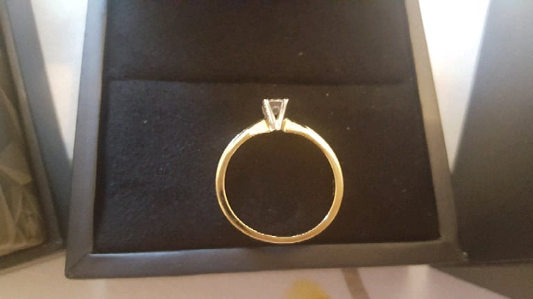 Diamond Solitaire Engagement Ring