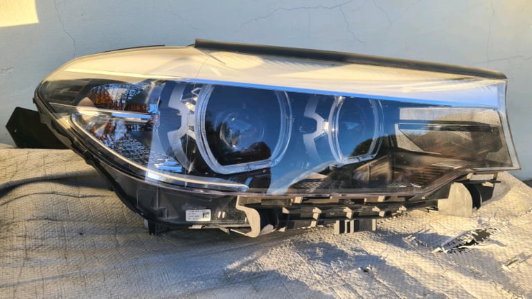 BMW 5 SERIES - G30/ G31 - LED HEADLIGHT - DRIVERSIDE - COMPLETE