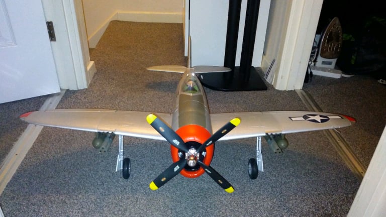 Arrows Hobby P-47 Thunderbolt with Retracts PNP