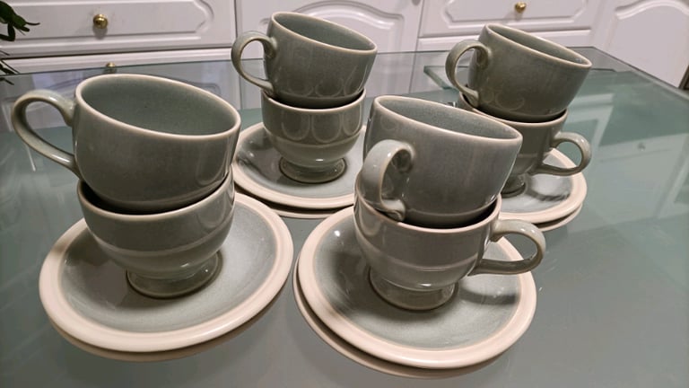 Rare vintage Rayware tea set x8 pairs