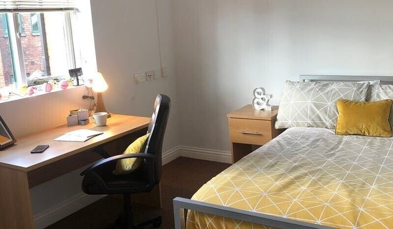 STUDENT ROOMS TO RENT IN SHEFFIELD.APARTMENT WITH PRIVATE ROOM, BATHROOM, GARDEN AND LOUNGE AREA