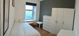 Bills Inclusive Double Room in Professional House