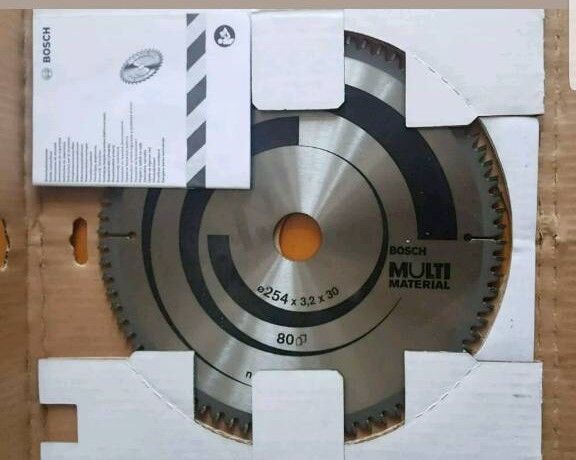 Bosch 2608640450 Circular Saw Blade Multi Material, 254 x 30 X 3,2 mm, 80