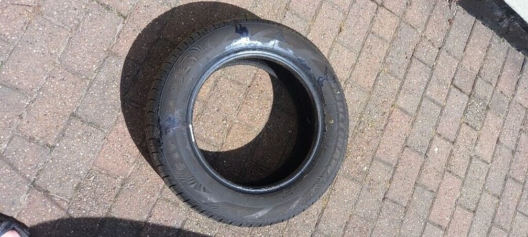 Car tyre (Firestone)185/60R14