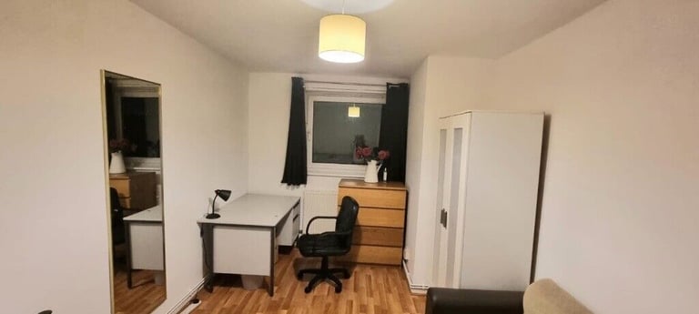 CLEAN DOUBLE ROOM IN CENTRAL LONDON