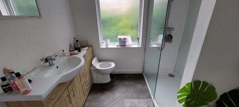 Rooms to rent for 2024/2025 on Alfreton Rd NG7 all bills included 