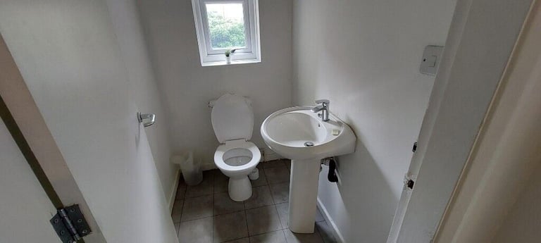 Rooms to rent for 2024/2025 on Alfreton Rd NG7 all bills included 
