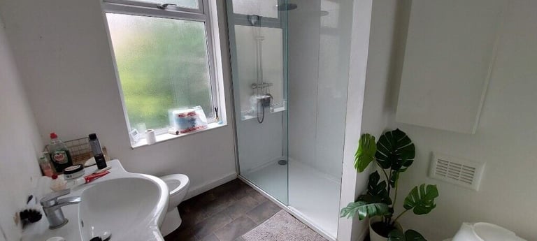 Rooms to rent for 2024/2025 on Alfreton Rd NG7 all bills included 
