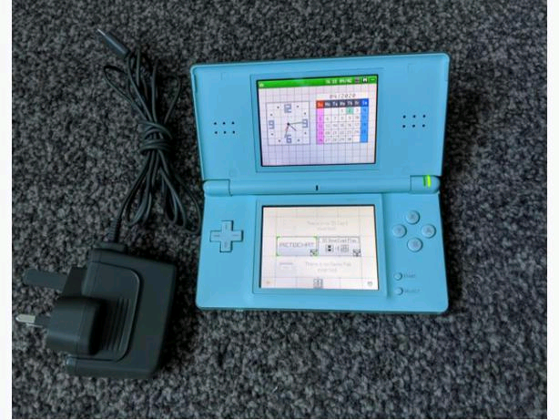 Light blue nintendo ds shop