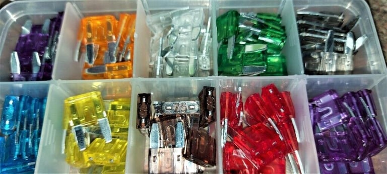 Glarks 12V 5 Pack Car Add-A-Circuit Fuse TAP Adapter Mini ATM APM Blade Fuse Holder Fuse Set