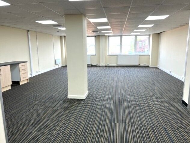 1,500sf self contained office suite available at Trafalgar House, 47-49 King Street, Dudley DY2 8PS