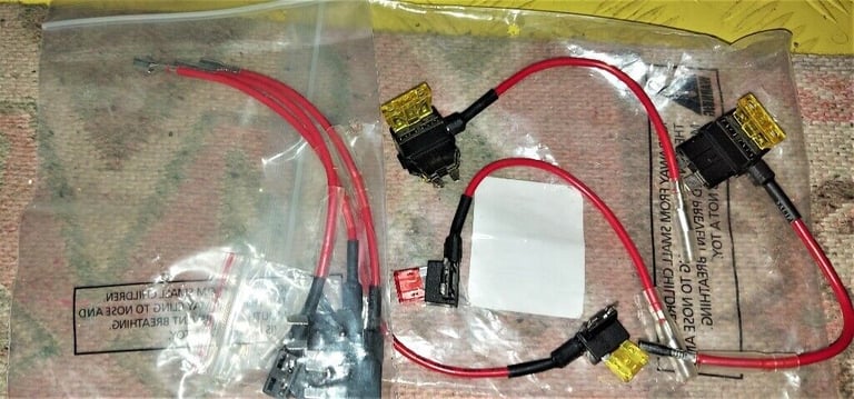 Glarks 12V 5 Pack Car Add-A-Circuit Fuse TAP Adapter Mini ATM APM Blade Fuse Holder Fuse Set