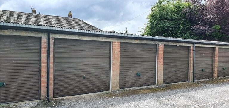 Garage/Parking/Storage: Kennet Close (opp 5), Thatcham RG19 4PB