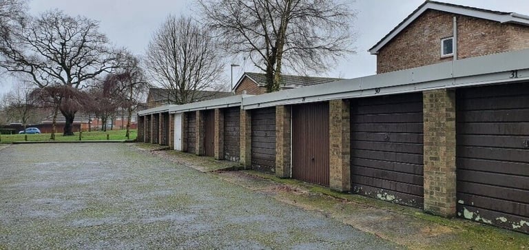 Garage/Parking/Storage to rent: Tanners Road, North Baddesley, Southampton SO52 9FD