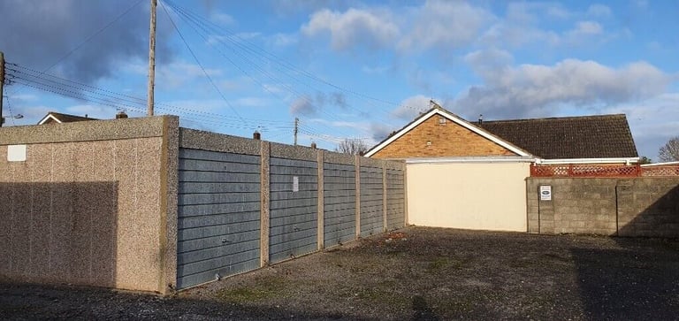 image for Garage/Parking/Storage to rent: Warwick Avenue (adj. 61) Bridgwater TA6 5PF