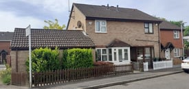 House for Sale by owner,area 1367 Sqf,private garden,garage,carpark,good school near,1.1Gb internet