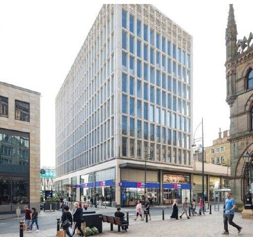 24/7 access, covered, secure parking near ***THE BROADWAY*** Bradford BD1 1EJ (5987)