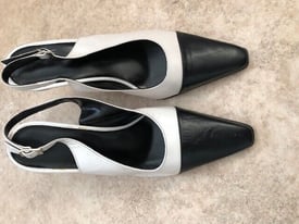Brand New Ladies Slingback Shoes Size 5/38