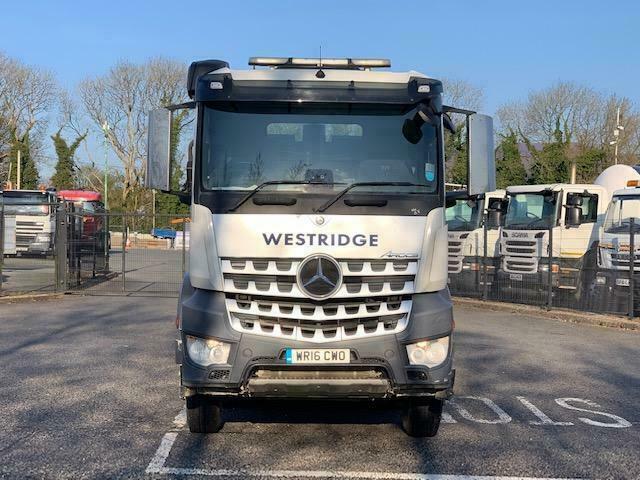 Mercedes-Benz Arocs 3240 8x4 Tipper