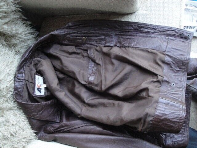 Real Leather Jacket. (Men's). Dark (Chocolate) Brown. Bomber Style. Size L  RefC329