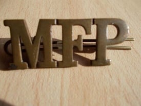 Military MFP 1906 Brass shoulder title / cap badge