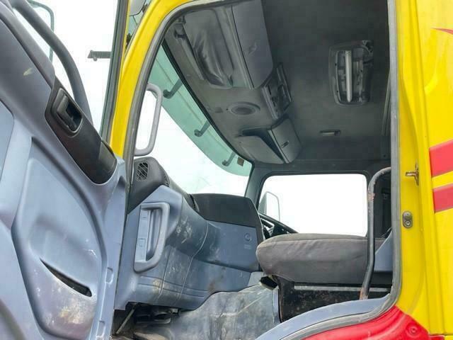 HINO 700 8X4 MIXER
