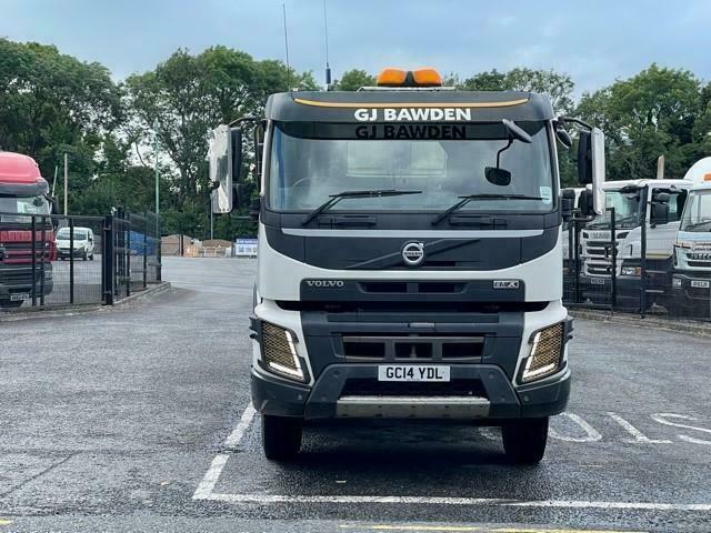 2014 VOLVO FM420 E6 S/CAB 8X4 TIPPER