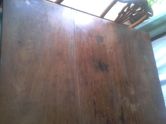 Georgian 1762 Cuban Mahogany Drop Leaf Table
