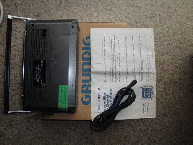 image for As New Grundig Music-Boy 60L Metallic Portable / Mains Radio. Ref L1306