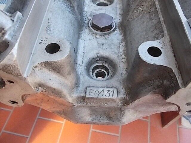 Cylinder head Jaguar Xj6 4.2