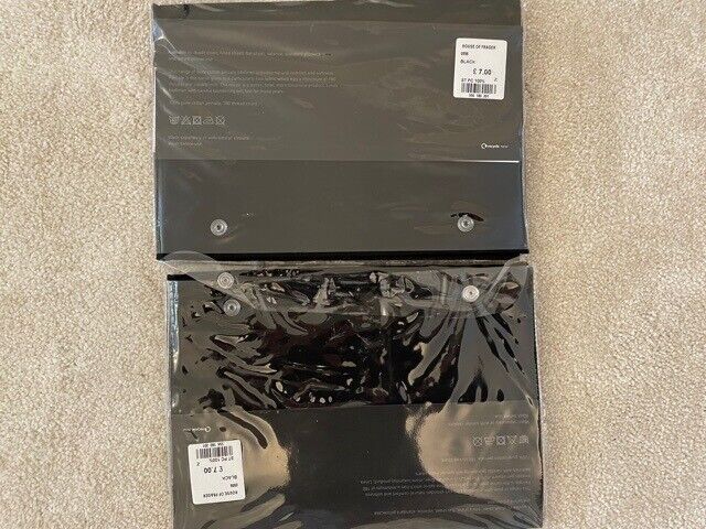 image for 2 NEW HOUSE OF FRASER PILLOW CASES RRP £14
