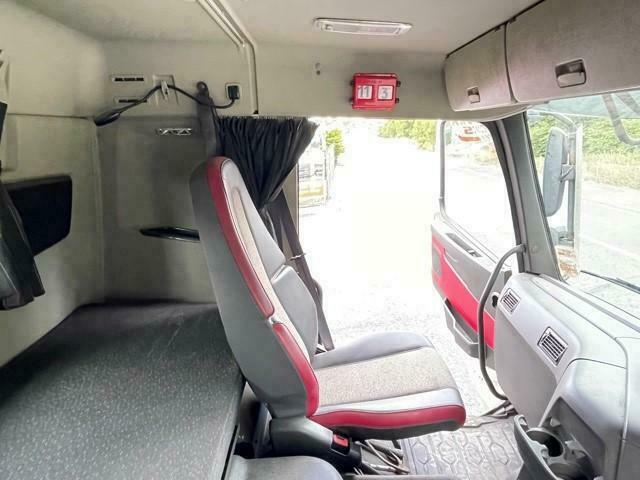 2014 VOLVO FM420 E6 S/CAB 8X4 TIPPER