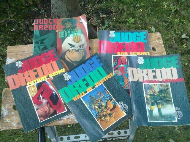  Job lot collection of Judge Dredd Graphic Novels and comics 