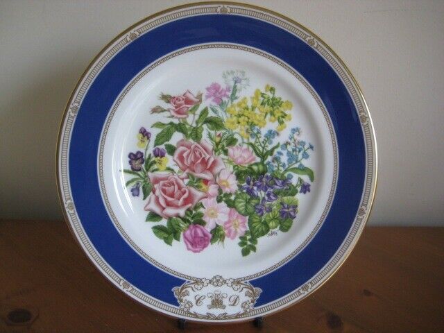 image for ROYAL COMMEMORATIVE PLATE - CHARLES & DIANA WEDDING 1981 - ROYAL DOULTON