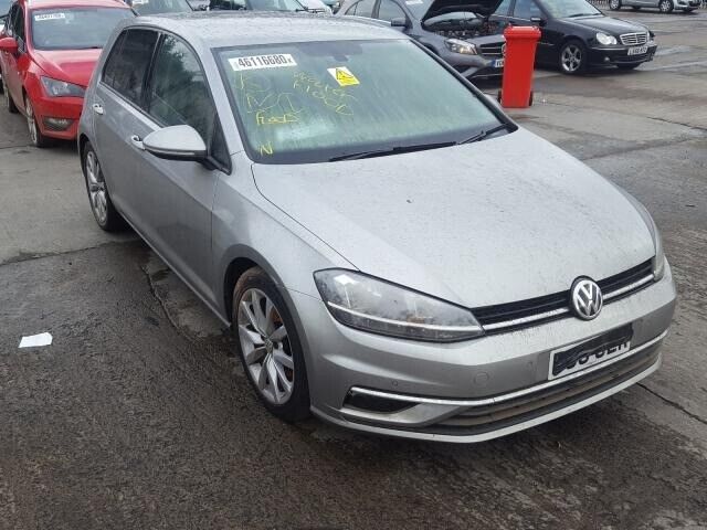 VW VOLKSWAGEN GOLF GT TD MK7.5 BREAKING SPARES AIRBAG LEATHER SEATS ALLOY DOORS AXLE HUBS CORNERS