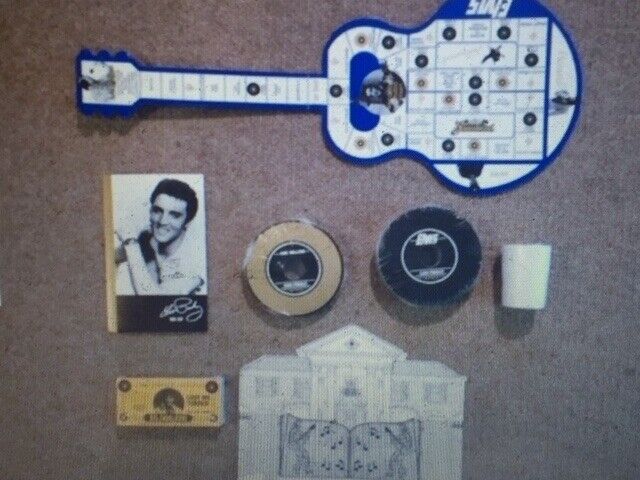 V.RARE: Elvis Trivia/Board Game 'Game That Allows the Legend to Live on!' **EX**
