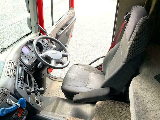 2013 DAF CF85.460 6X2 SPACECAB SMALL WHEEL MID LIFT AXLE T/UNIT