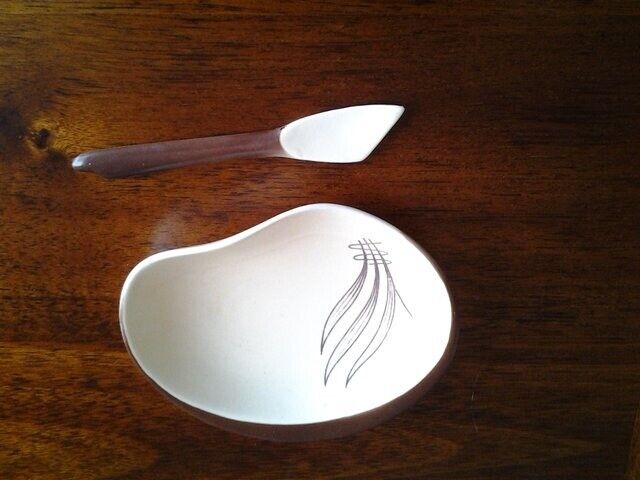 image for CARLTONWARE JAM DISH AND SPATULA