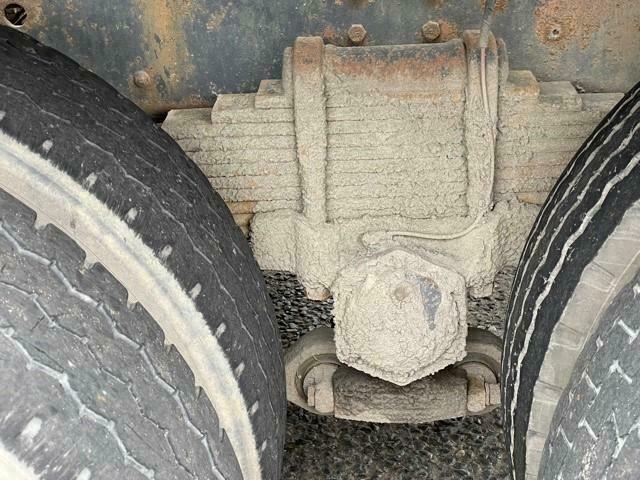 HINO 700 8X4 MIXER