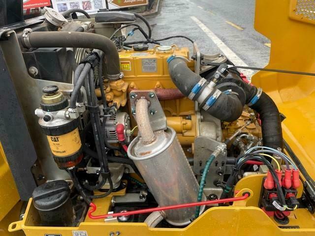 CATERPILLAR CB 1.7 900