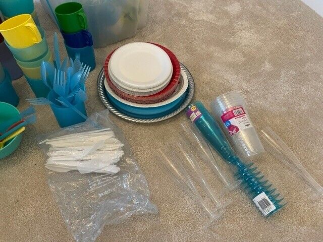 HUGE SELECTION OF PARTY PLATES CUPS GLASSES AND CUTLERY 