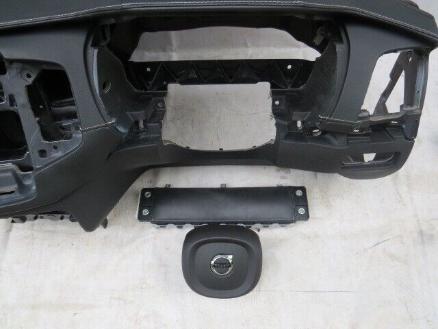 Volvo XC60 AIR BAG KIT DASHBOARD AIR BAGS SEAT BELTS 2017-ON