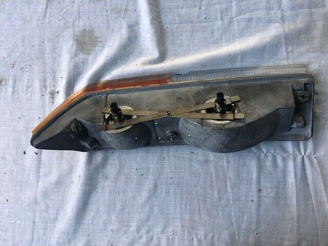 Rh front indicator lamp Ferrari 365 and F400